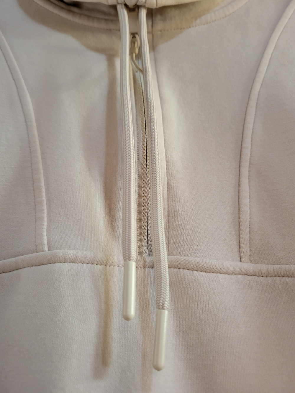 Old Navy Cream Active Dynamic Fleece Pullover - Picture 5 of 9